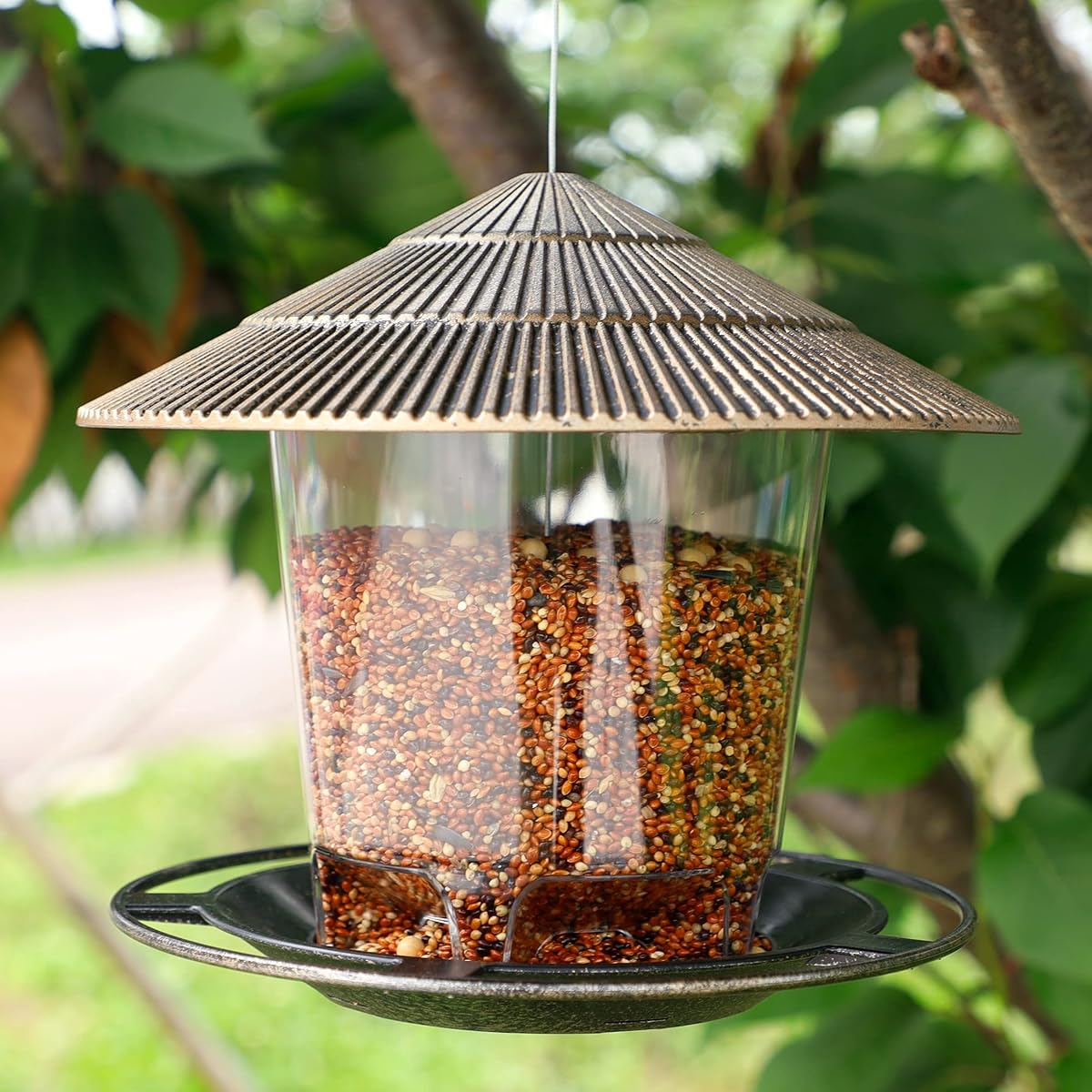 FORUP Panorama Bird Feeder, Hanging Wild Bird Feeder with Round Shaped Roof, Gazebo Bird Feeder for Outside Garden Yard Decoration, Bronze - imagem de detalhe 3